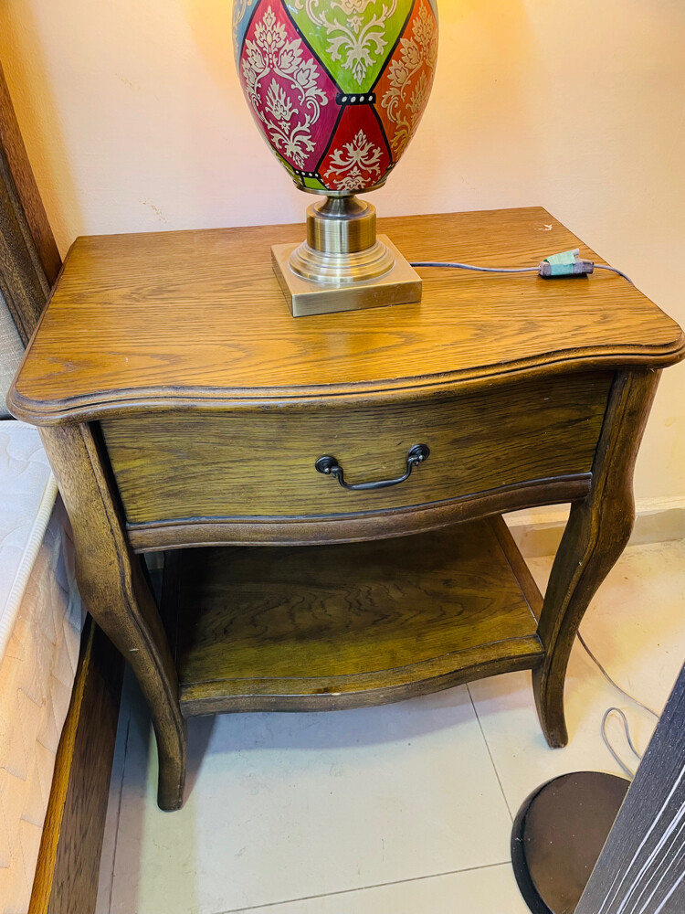 bedroom set selling  - 2