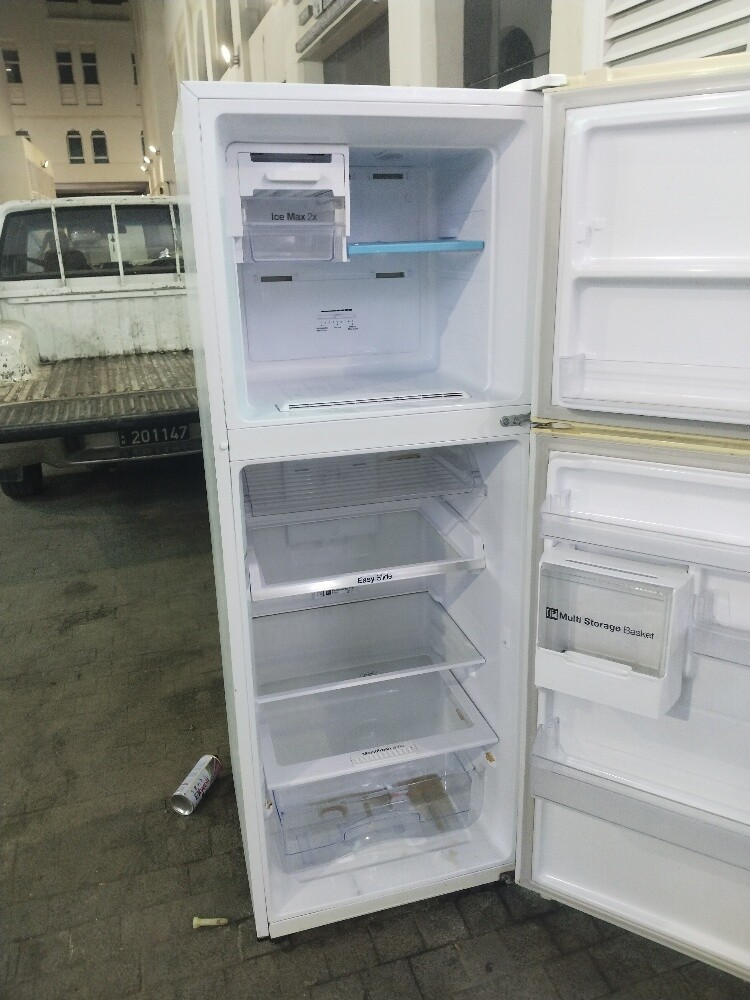 Samsung refrigerator good condition - 3