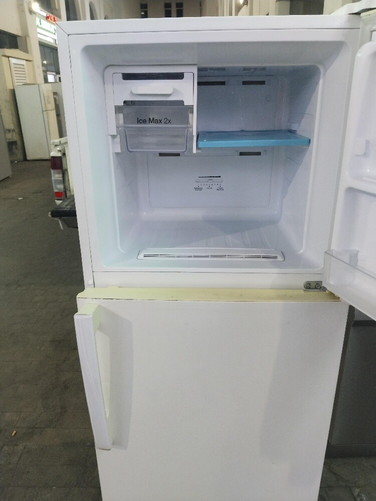 Samsung refrigerator good condition - 2