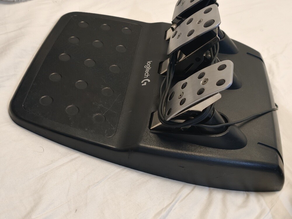 G29 steering wheel - 4