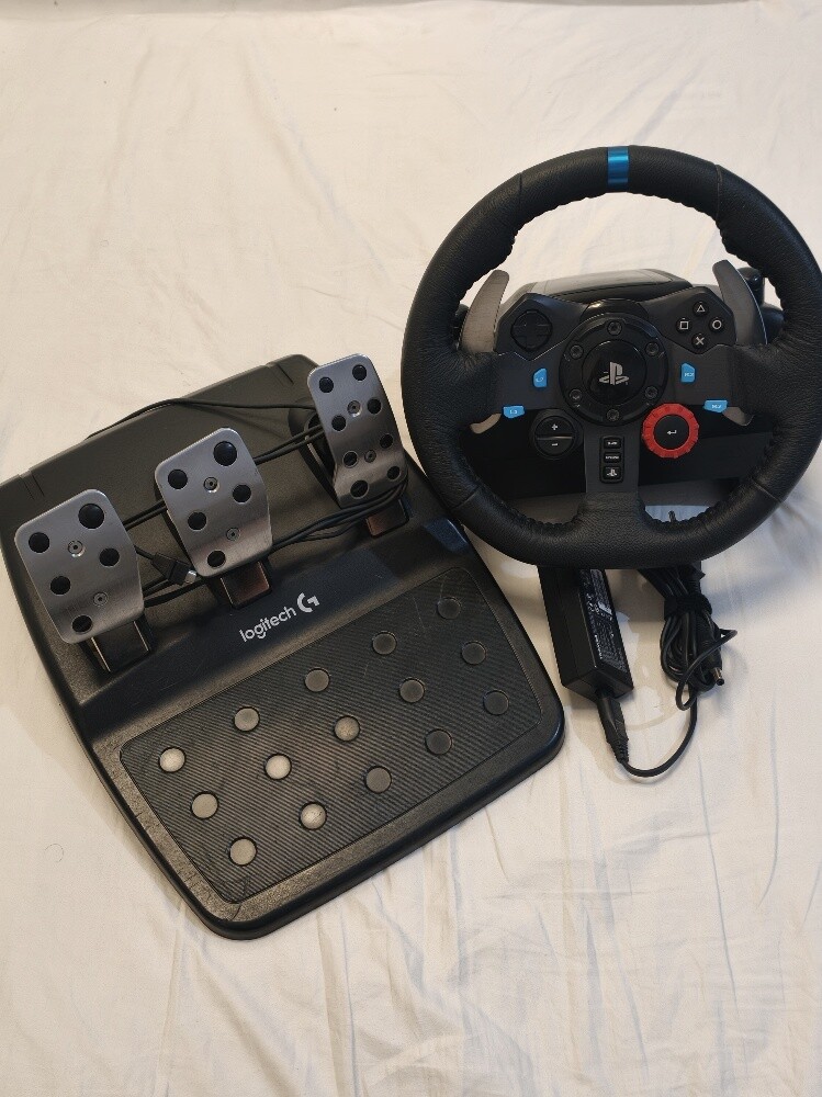 G29 steering wheel - 1