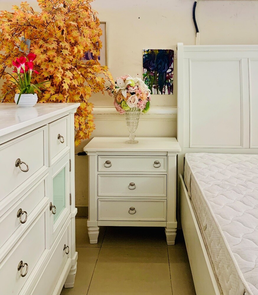 MIDAS PREMIUM  KING BEDROOM SET. - 7