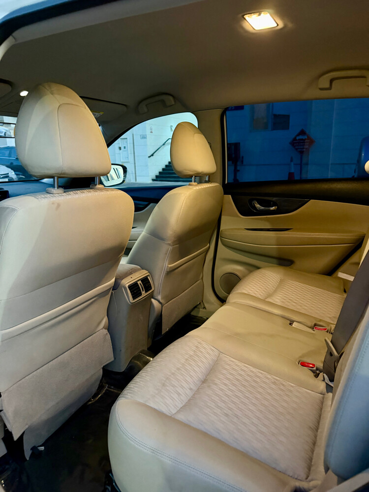 Nissan X-Trail ( 7seater ) - 8