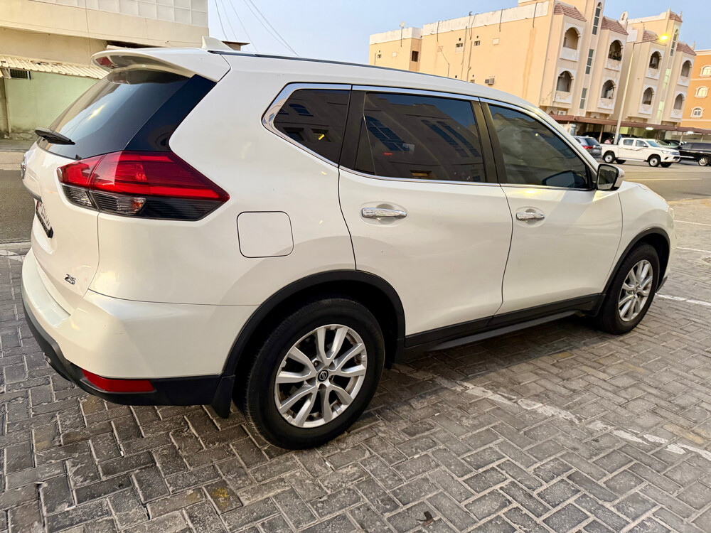 Nissan X-Trail ( 7seater ) - 2