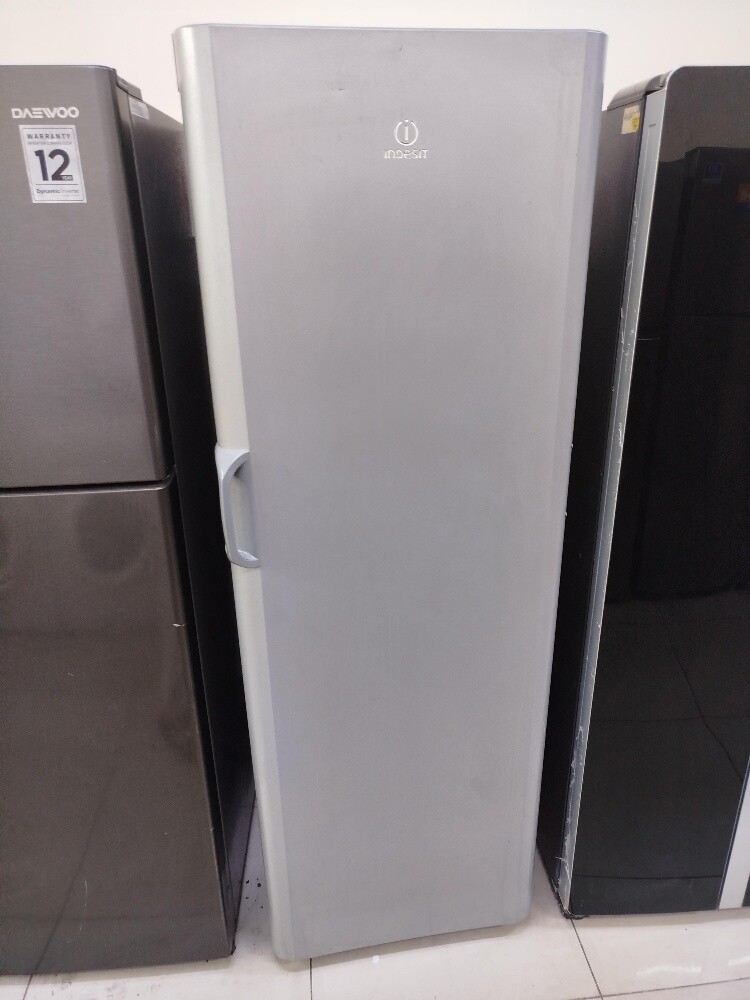 فريزر إنديسيت قائم للبيع - 1