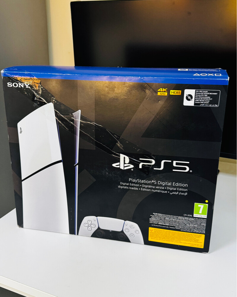 PlayStation 5 Slim - 1