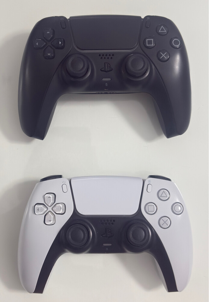 Ps5 Controller Black and White - 1