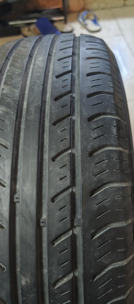 Hankook Tire 195/65 R15 with 15" - 2