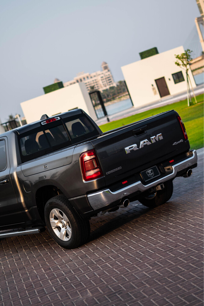 Dodge RAM big horn 2021 - 6