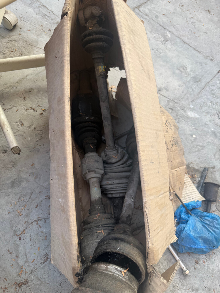 قطع غيار كامري ٢٠٠٢ - 5
