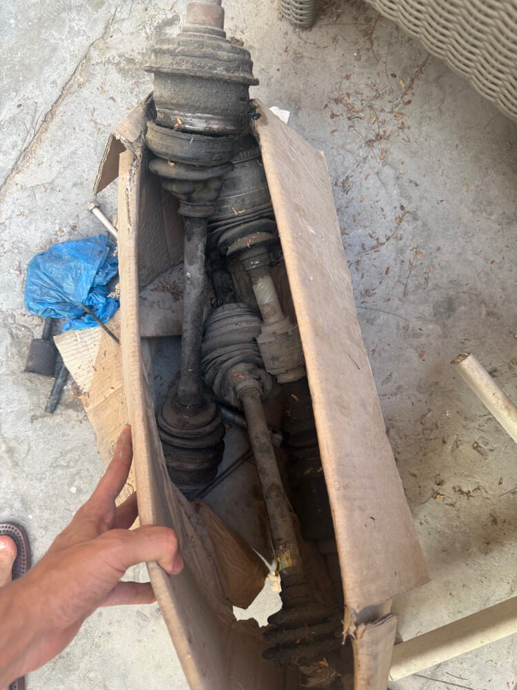 قطع غيار كامري ٢٠٠٢ - 3