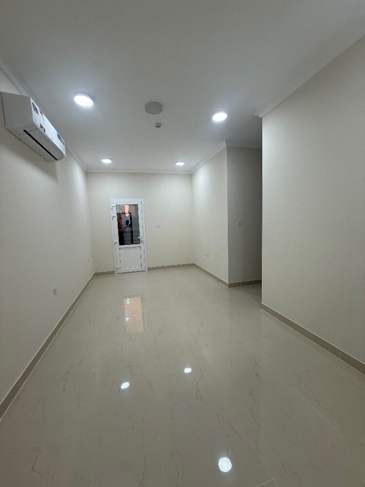 للبيع عمارة في المطار القديم - 3