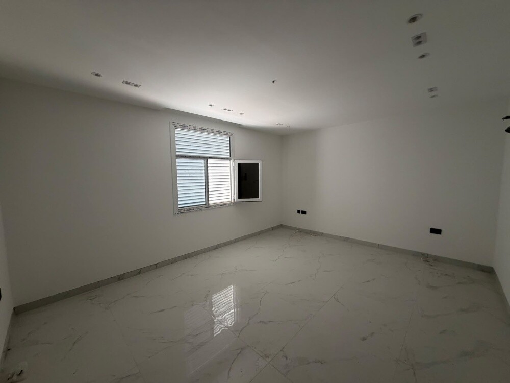 للبيع عمارة في المطار القديم - 7