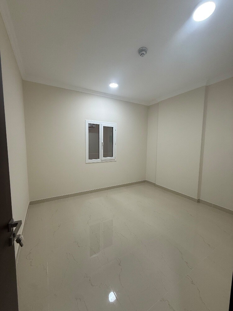 للبيع عمارة في المطار القديم - 2