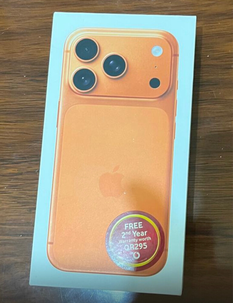New iPhone 17 pro 256 orange - 1