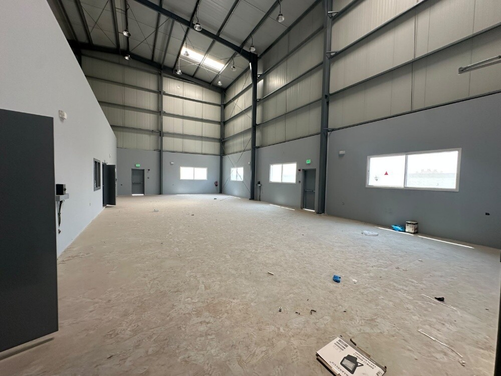 factory food for rent - 5