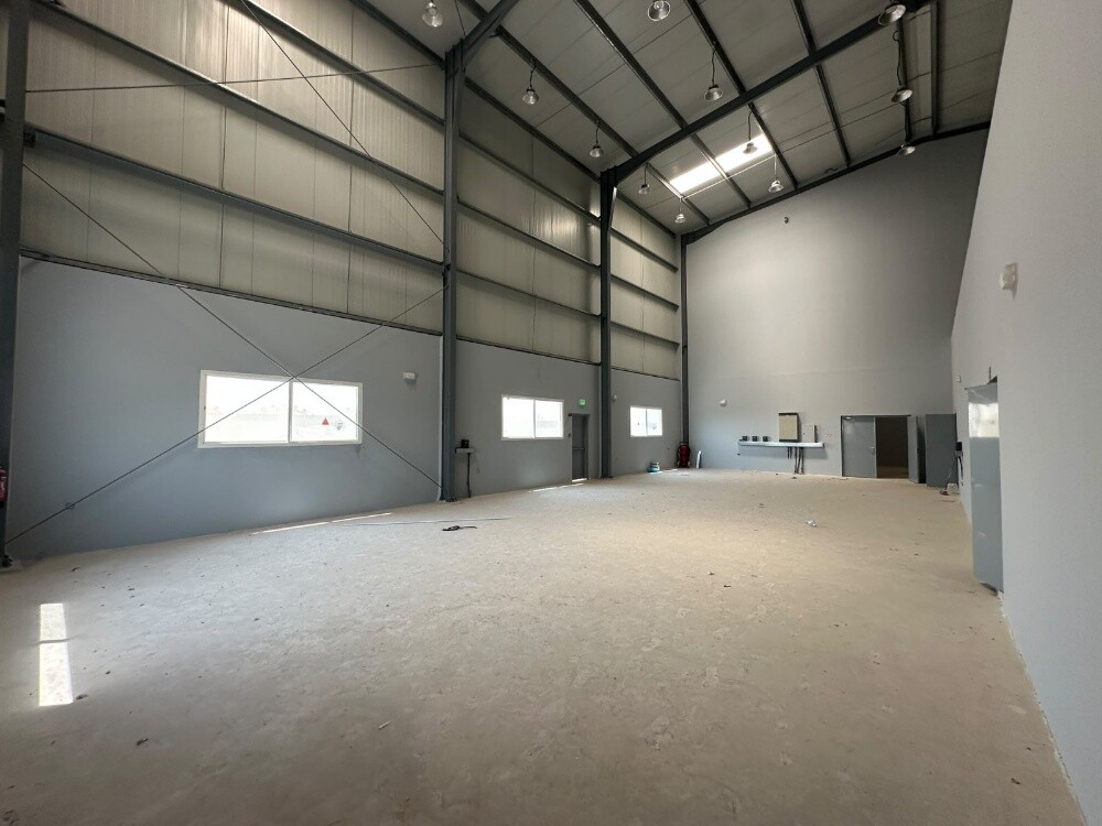 factory food for rent - 3
