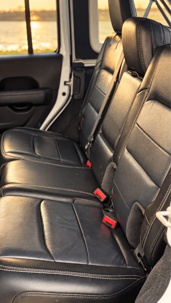 Jeep Wrangler unlimited 80th - 7