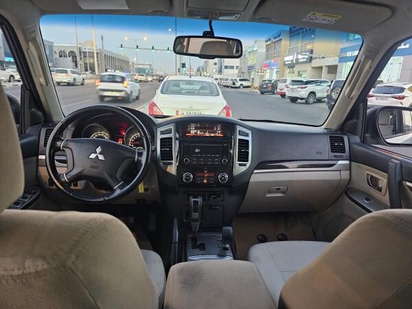 Mitsubishi Pajero GLS - 5