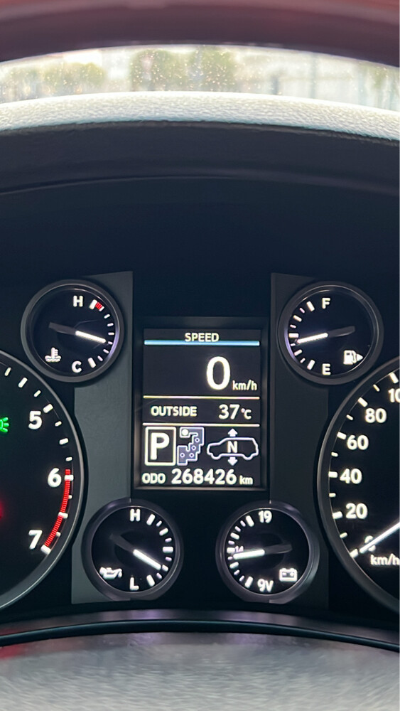 Lexus LX570 S 2012 - 7