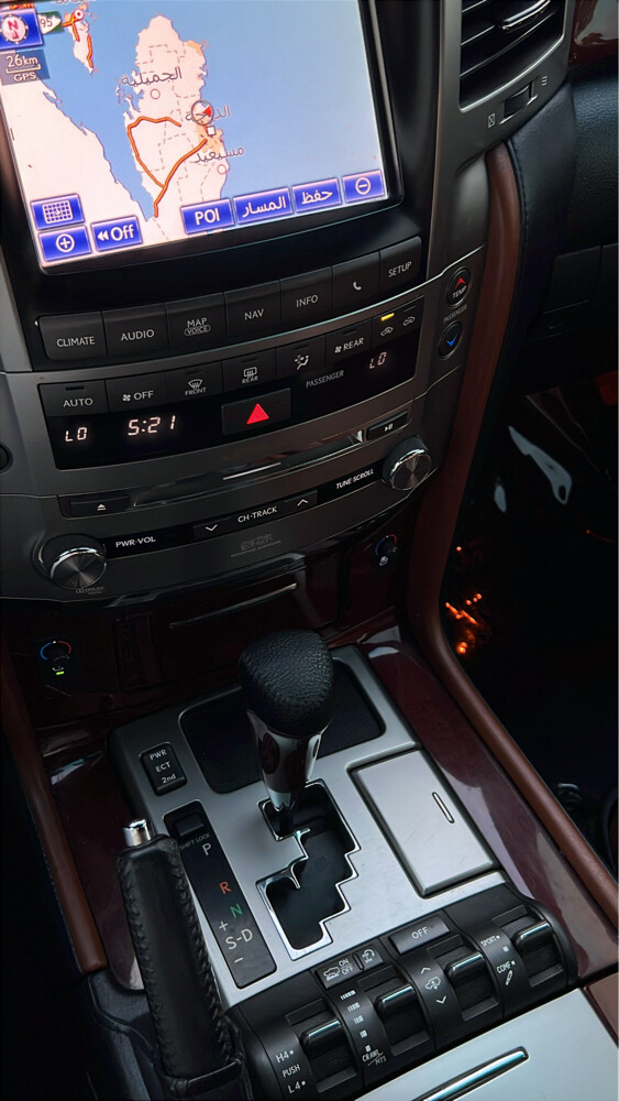 Lexus LX570 S 2012 - 8