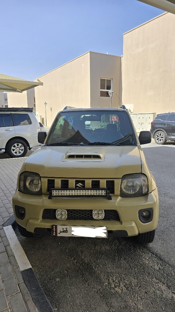 Suzuki jimny  4x4 2015 automatic - 2