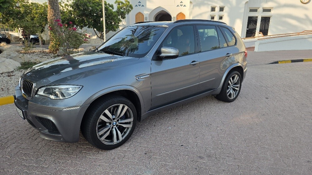 BMW X5M Twin Turbo - 1