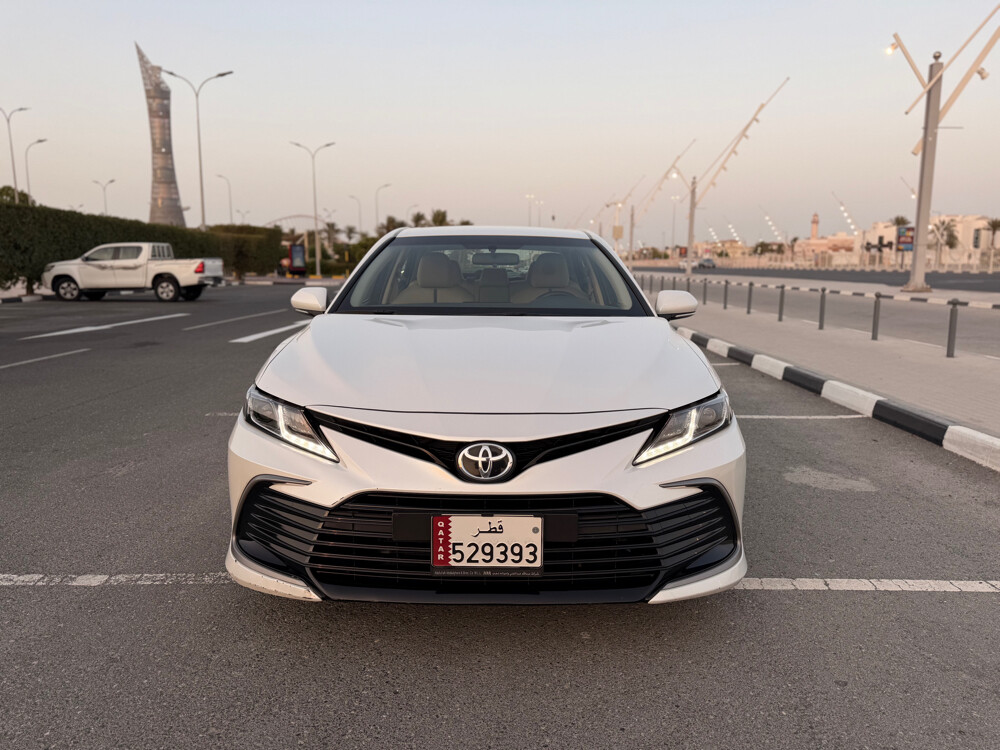 First Owner | Camry 2021 LE - 2