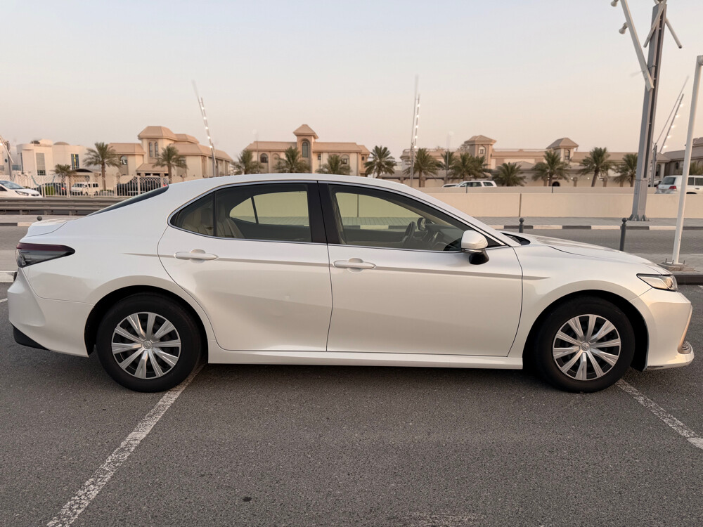 First Owner | Camry 2021 LE - 8