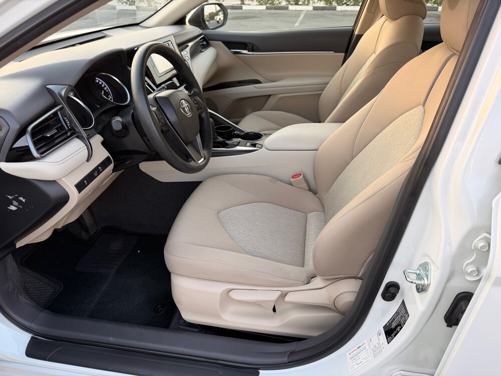 First Owner | Camry 2021 LE - 14