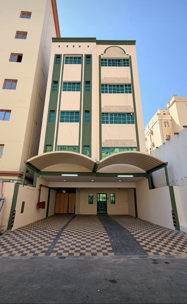 للبيع عمارة في أم غويلينا - 5