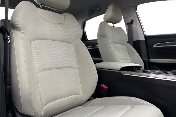 GEELY EMGRAND 1.5L 2025 30,730 KM - 13