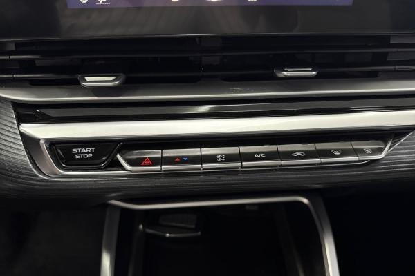 GEELY EMGRAND 1.5L 2025 30,730 KM - 5