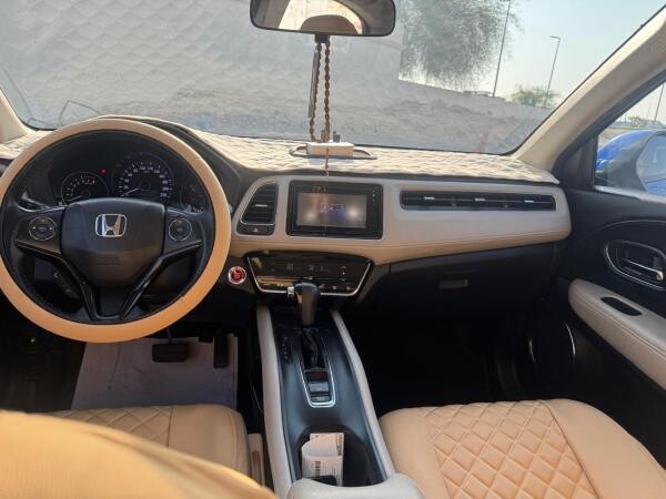 HONDA HR-V (2020 MOEL) PRICE 36000 - 7