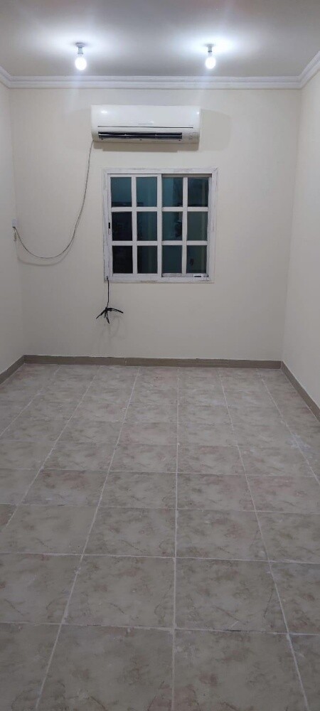 للبيع عمارة مدينة خليفة الجنوبية - 2