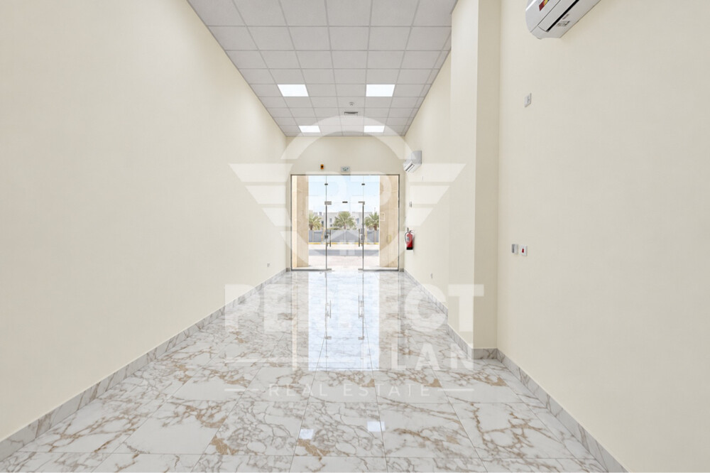 A commercial shop in Al-Aziziya - 1