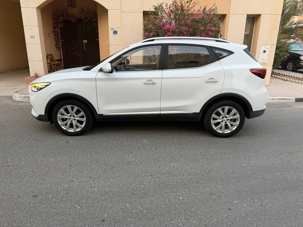 Mg Zs 2023 - 6