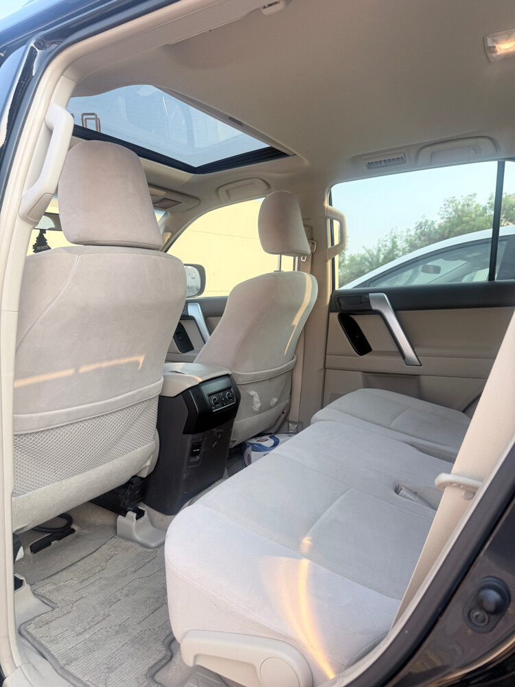 Toyota prado 2021 full option - 3