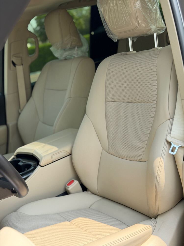 Toyota Land Cruiser GXR - 10