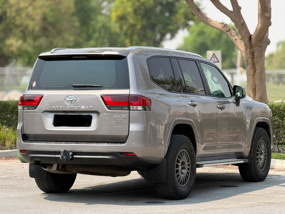 Toyota Land Cruiser GXR - 3