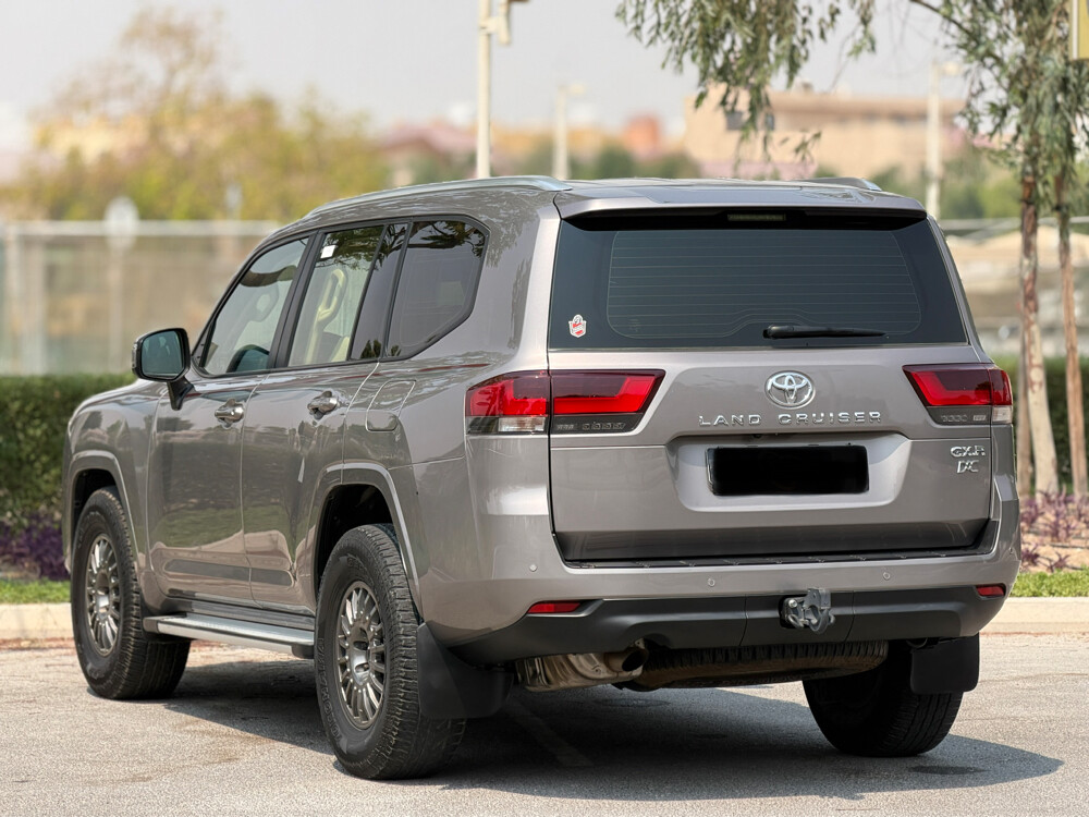 Toyota Land Cruiser GXR - 6