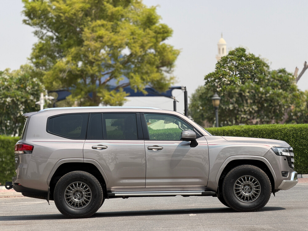 Toyota Land Cruiser GXR - 7