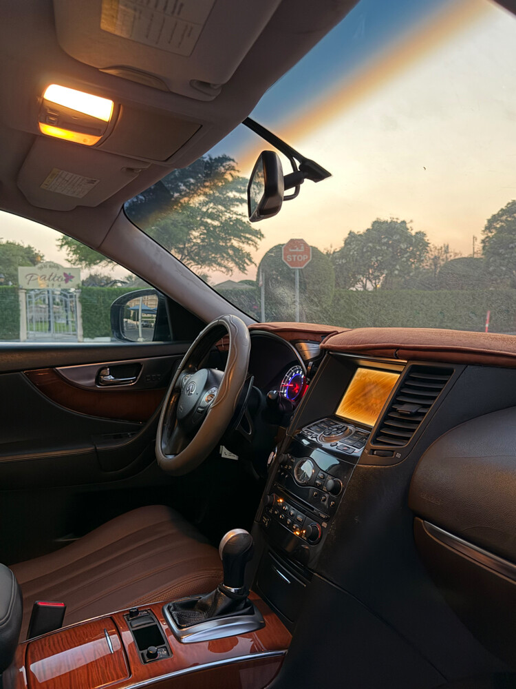  INFINITI FX35 2009 – FULL OPTION - 10