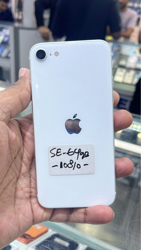 iPhone SE 3rd generation  - 4