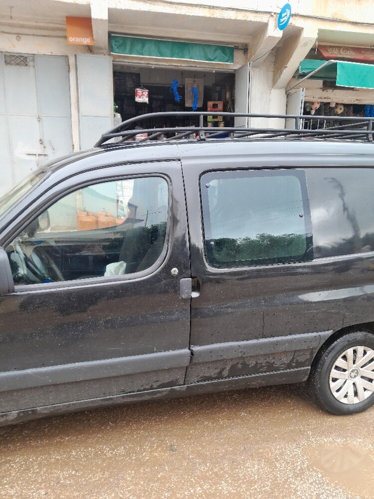 مطلوب بنت لي العال - 1