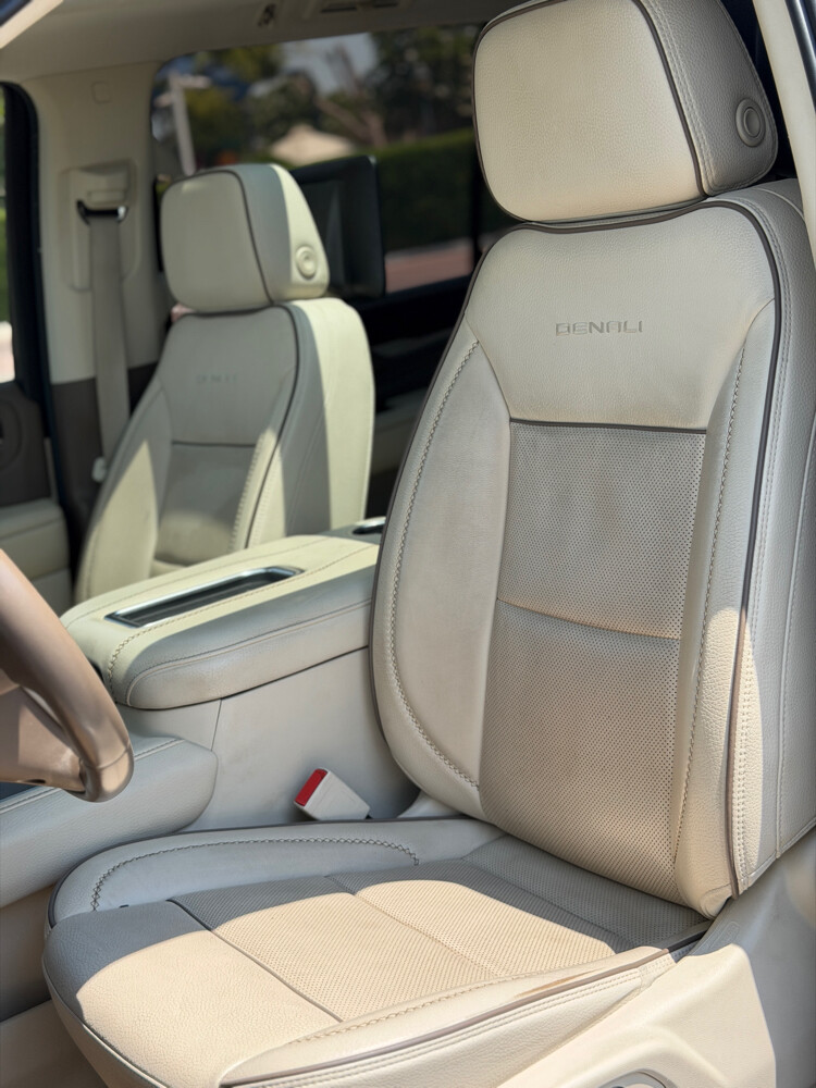 GMC Youcon Denali  - 13