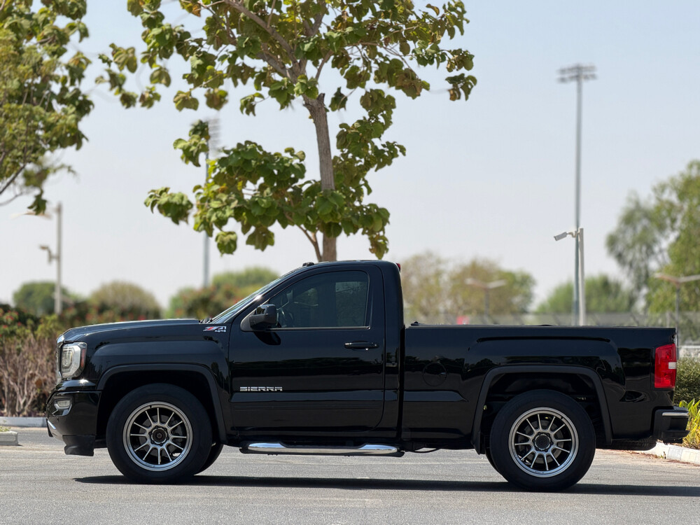 GMC Sierra SLE - 4