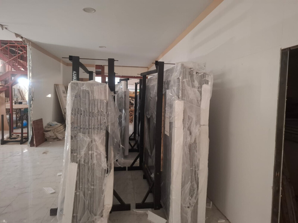 Pietra Grey Marble For Sale - 3