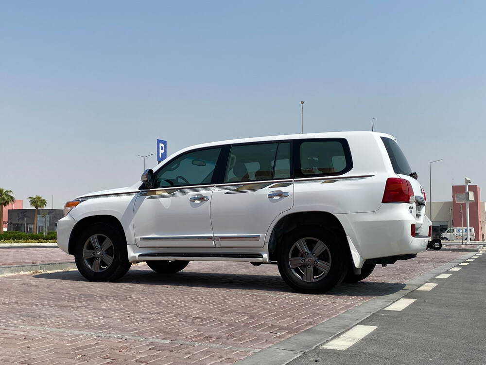‏Toyota GXR (8-cylinder) 2014 - 6