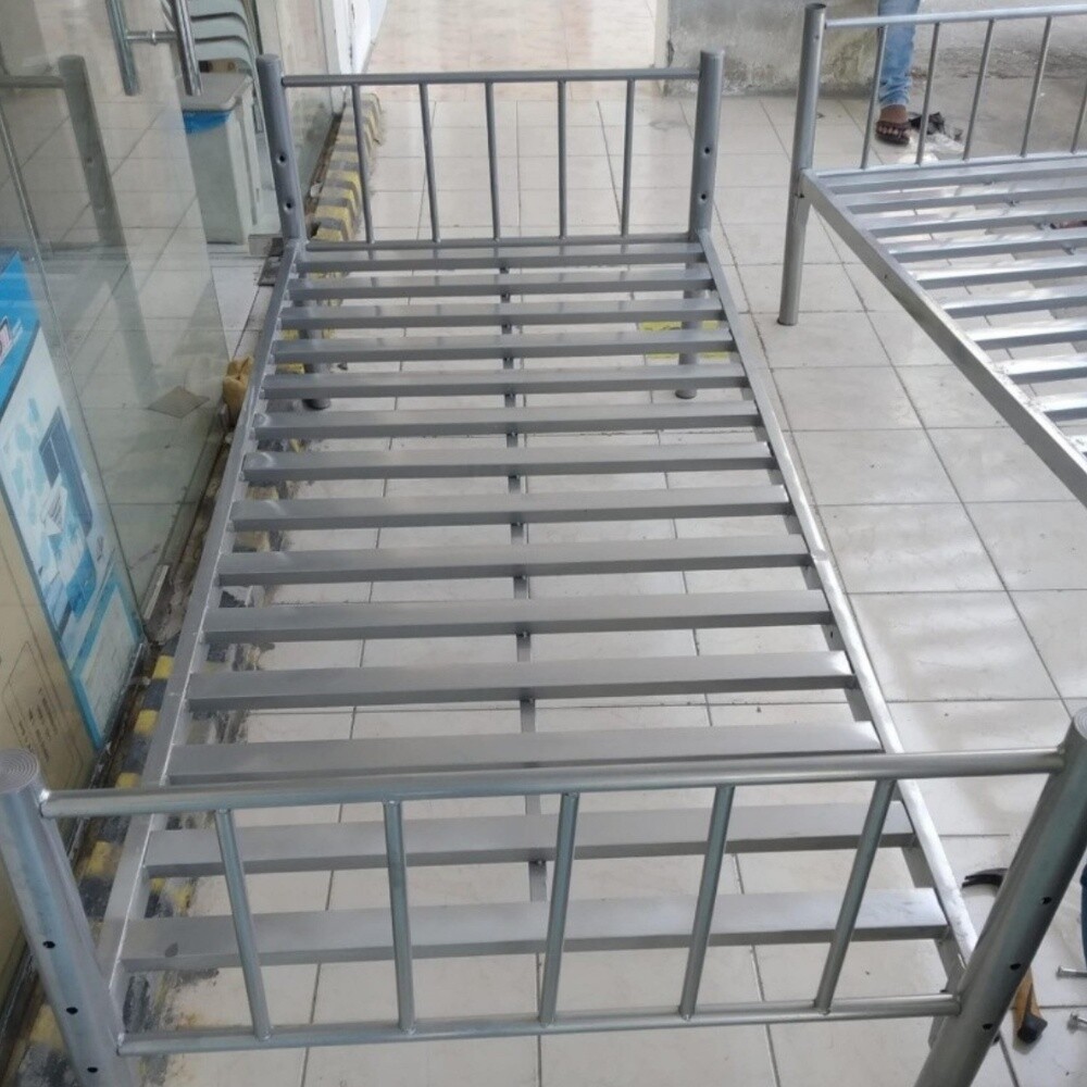 stell bed singal available - 1